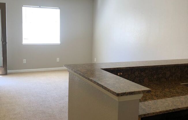 1 BED/1 BATH CONDO NEAR LA JOLLA VILLAGE
