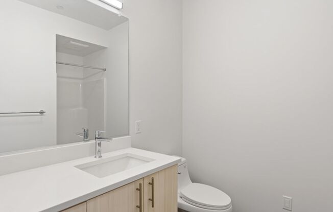 Studio, 1 bath, 415 sqft, $1,195, Unit 103