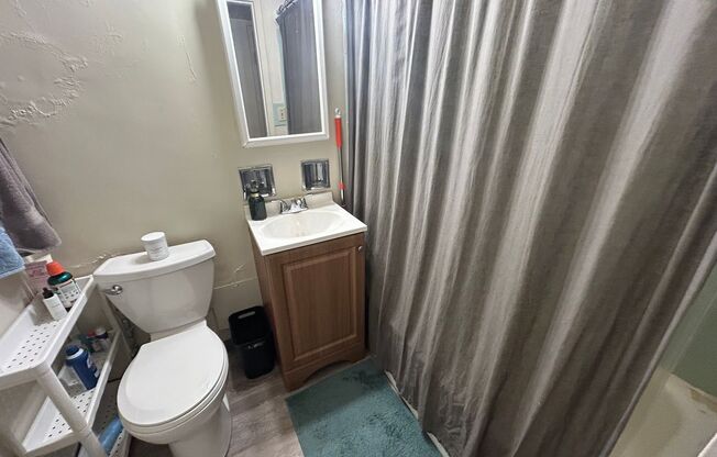 1 bed, 1 bath, $895, Unit 613