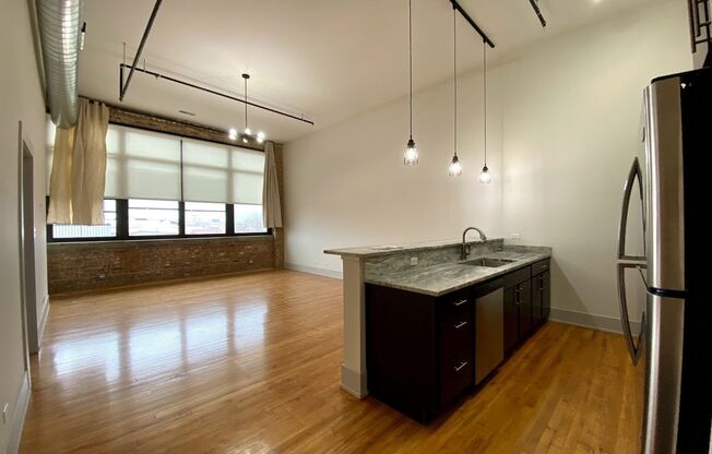 2 beds, 2 baths, 1,300 sqft, $2,895, Unit 1432-313
