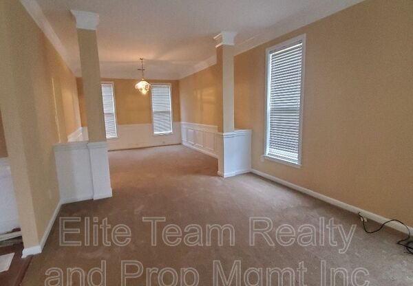 10903 CHASTAIN PARC DR