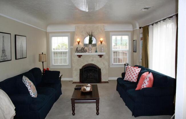 121 ELMWOOD CT
