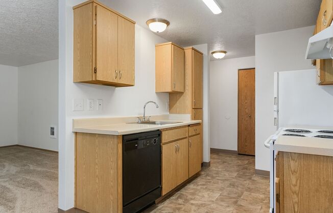 2 beds, 2 baths, 976 sqft, $1,450, Unit 2271-105
