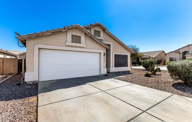 Spacious home in El Mirage!