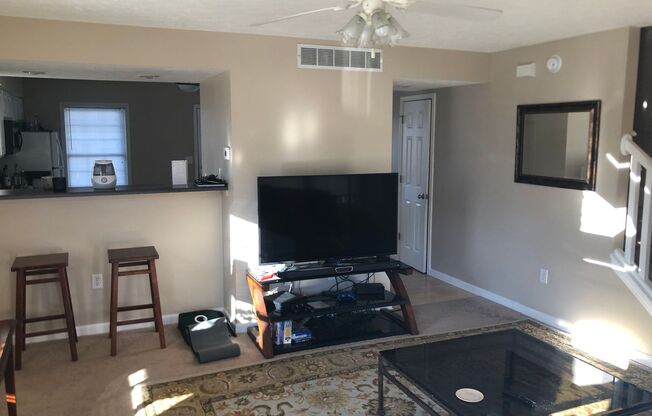 2 beds, 2.5 baths, $1,650