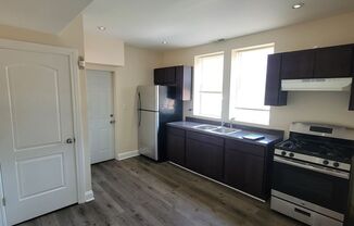 2 beds, 1 bath, $1,400