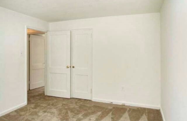 1 bed, 1 bath, 700 sqft, $1,149, Unit A23