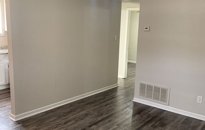 2 beds, 1 bath, 825 sqft, $875, Unit 6124-A