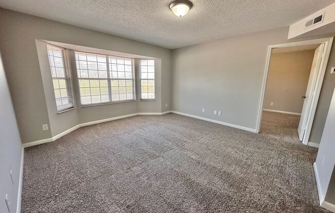 2 beds, 1 bath, 750 sqft, $1,238, Unit 1317w