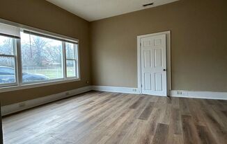 3 beds, 1 bath, $1,200