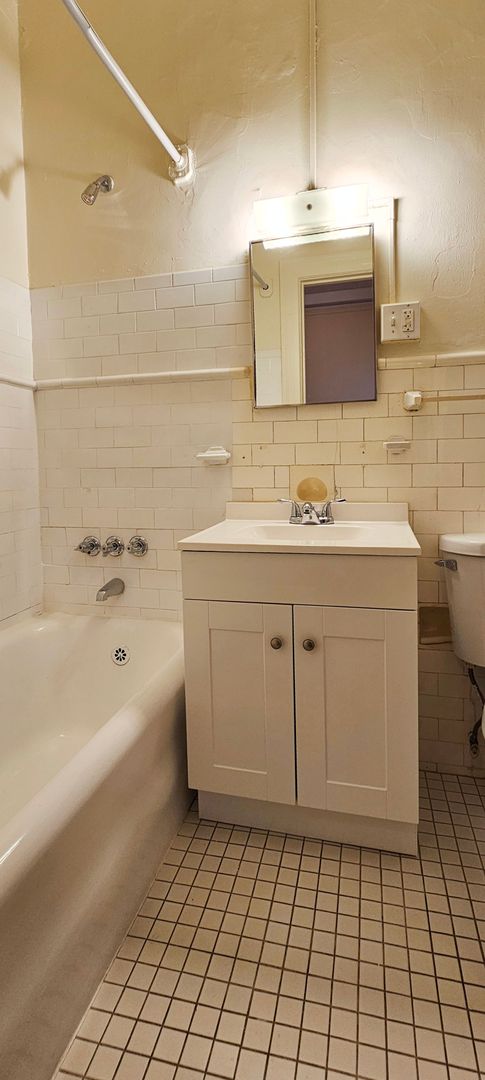 1 bed, 1 bath, 550 sqft, $1,500, Unit 107