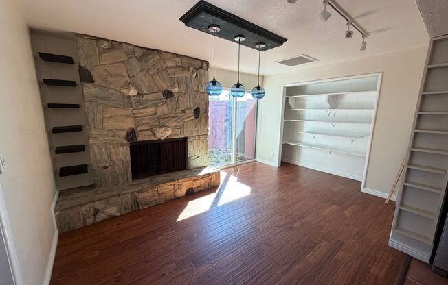 2138 W SAN JUAN AVE