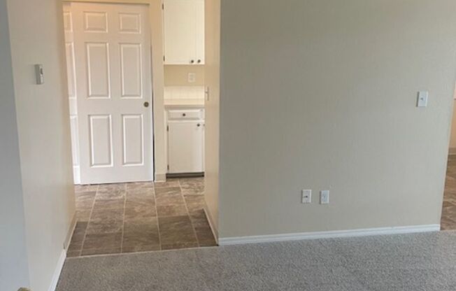 1 bed, 1 bath, 500 sqft, $1,040, Unit #23