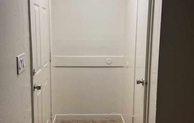 2 beds, 1 bath, 968 sqft, $1,345, Unit 1632-139