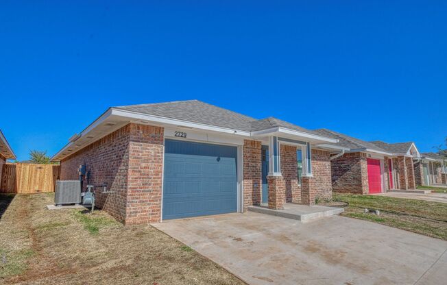 Brand New Construction in Varenna Landing! Storm shelter and lawn care included!