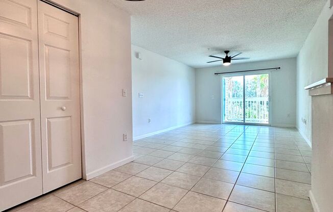 Newly Remodeled 2B/2B Unfurnished Condo minutes from the beach available for a 6 month lease.