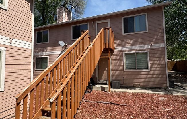 2609 E Dale St.