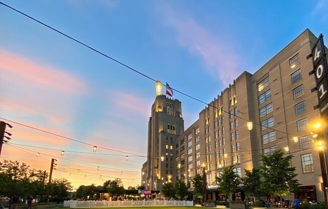 1 bed, 1 bath, 658 sqft, $5,000, Unit 21F