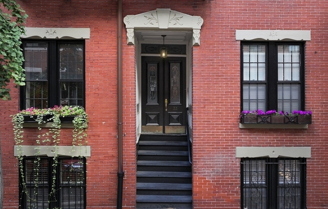 33 Gray St