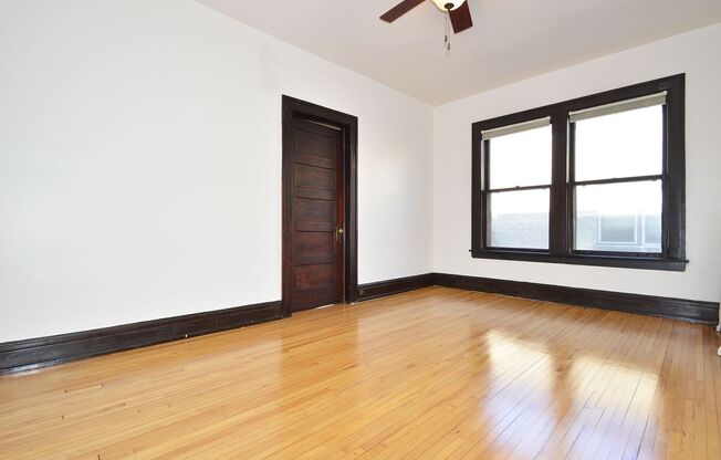 1 bed, 1 bath, 410 sqft, $875, Unit 22 - 29