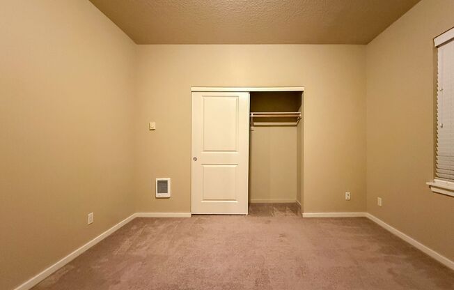 2 beds, 2 baths, 1,090 sqft, $1,600, Unit 523-10