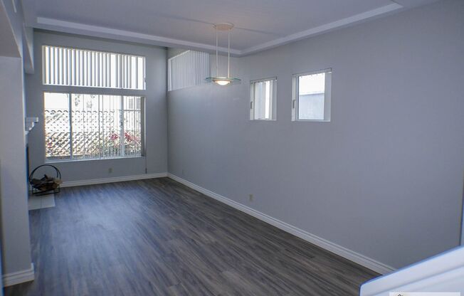 1447-1457 Garnet Avenue