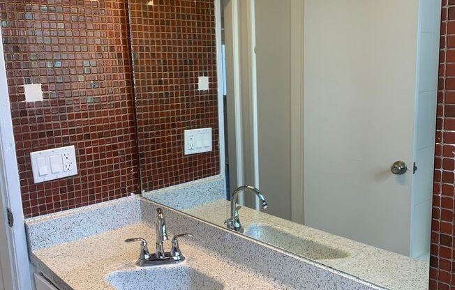 1 bed, 1 bath, 675 sqft, $1,645, Unit 41