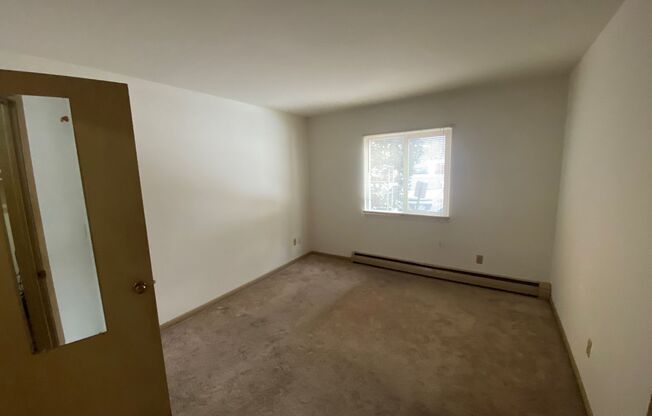 West Lake Cove Apartments