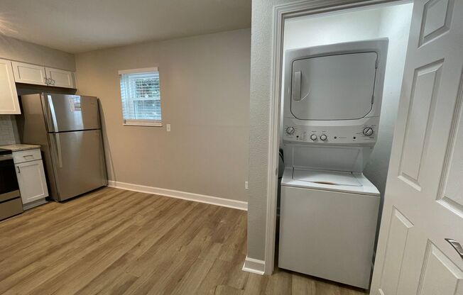 1 bed, 1 bath, 700 sqft, $1,325, Unit 5926100