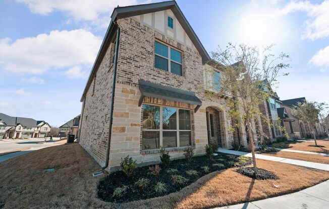 Modern South Arlington Townhome