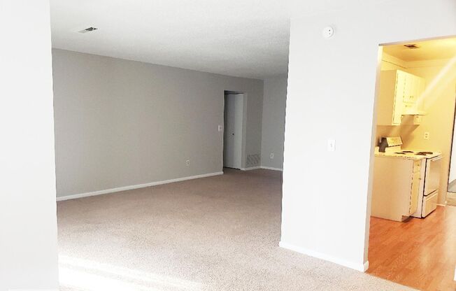 2 beds, 2 baths, 1,100 sqft, $1,295, Unit 1600-311