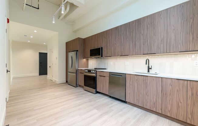 2 beds, 1 bath, 743 sqft, $1,737, Unit Unit A