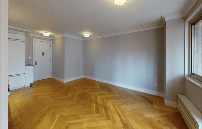 3 beds, 2 baths, 789 sqft, $7,850, Unit 7C