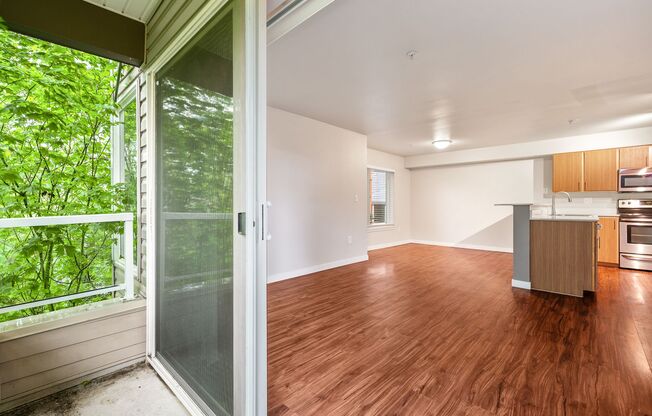 1 bed, 1 bath, 698 sqft, $2,095, Unit 404