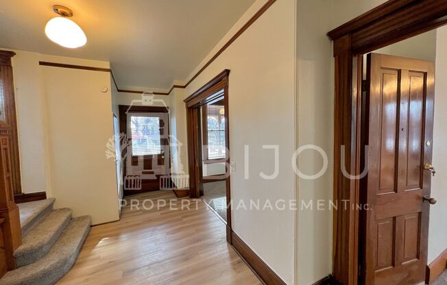 732 E. Kiowa St
