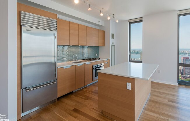 2 beds, 2.5 baths, 1,253 sqft, $8,500, Unit 39H
