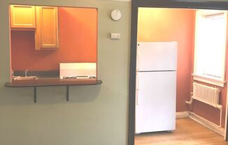 Studio, 1 bath, $795, Unit 04