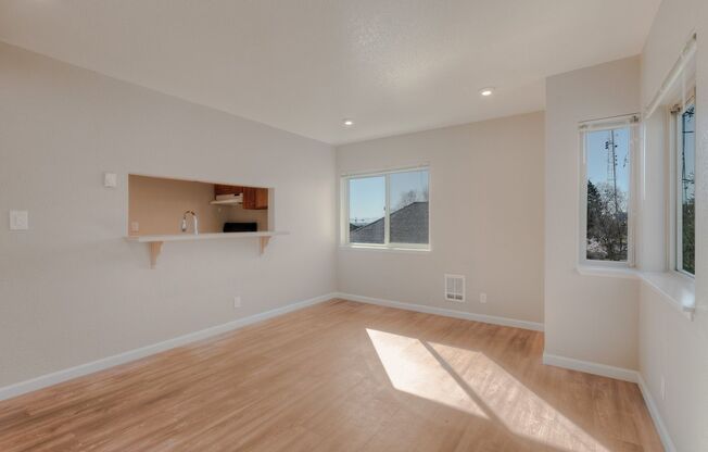 1 bed, 1 bath, 550 sqft, $1,595, Unit 401