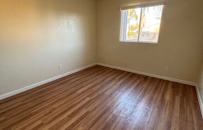 3 beds, 2 baths, 1,050 sqft, $2,700, Unit 2573-11