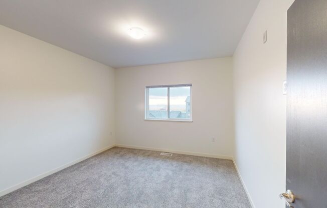 2 beds, 2 baths, 1,299 sqft, $1,650, Unit 7950-2203