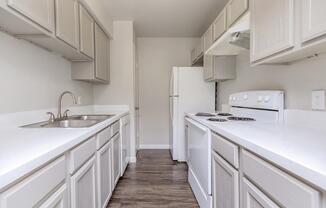 2 beds, 2 baths, 981 sqft, $1,027