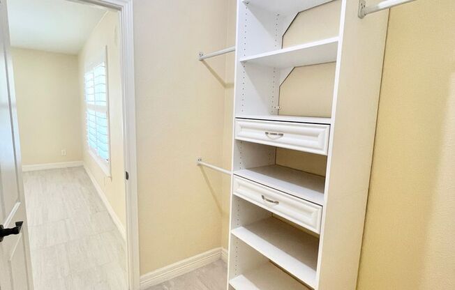 4 beds, 2.5 baths, $3,000