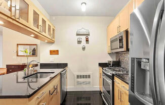 2077 5 AVE