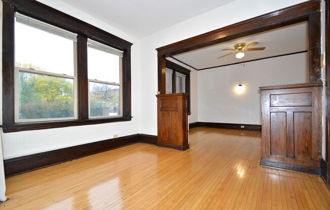 1 bed, 1 bath, 410 sqft, $975, Unit 5 - 130 - 4