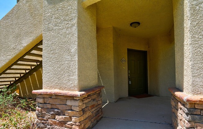 10225 King Henry #104 - Stunning Corner 3 bedroom Unit!