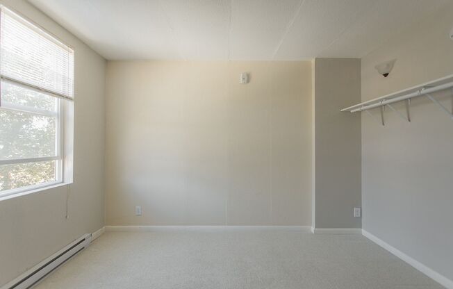 2 beds, 1 bath, 690 sqft, $2,800, Unit 209