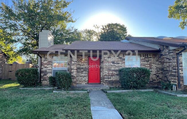 Cute Duplex 2/1 in Mesquite For Rent!