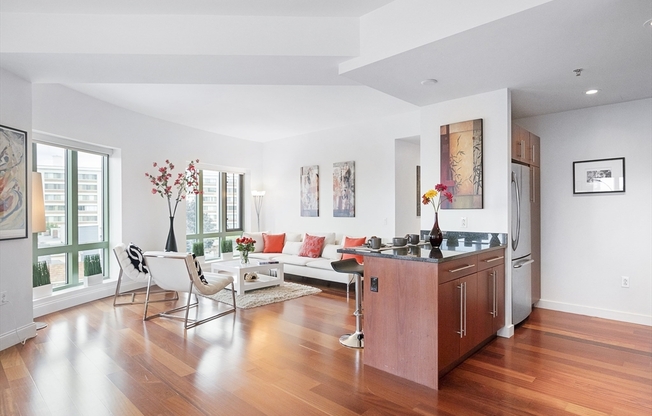 20 2nd St