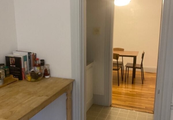 57 Manchester Rd #3
