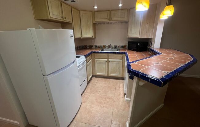 12221 W Bell Road Unit 185